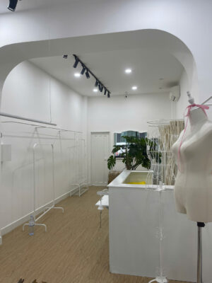 THIẾT KẾ SHOP XINH